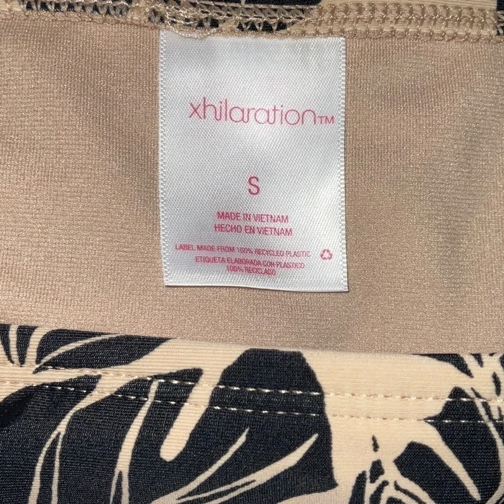 Xhilaration bikini set. Tan color with palm print. Size S(0-2) - Picture 5 of 9